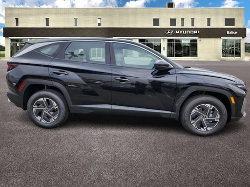 New 2026 Hyundai Tucson Blue SE AWD/4WD image 2