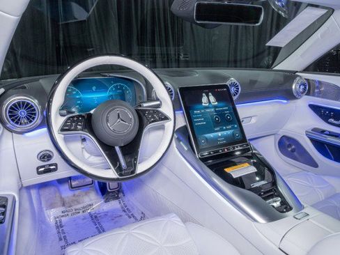 New 2026 Mercedes-Benz Maybach SL 680 image 17