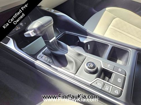 Certified 2025 Kia Sorento S w/ Panoramic Sunroof Package image 26