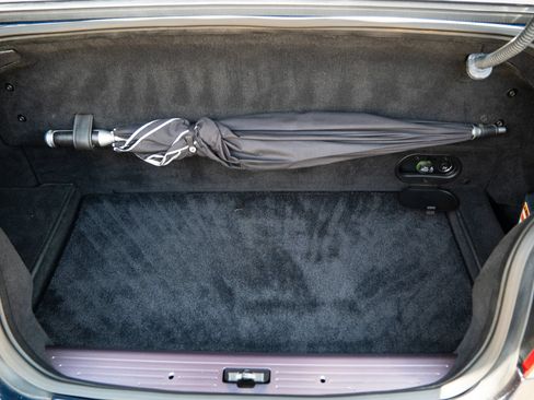 Used 2006 Aston Martin DB9 Volante RWD image 25