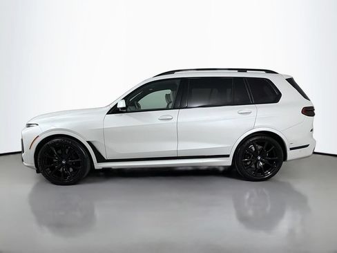 Used 2024 BMW X7 xDrive40i w/ M Sport Package AWD/4WD image 8