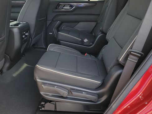 New 2026 GMC Yukon Elevation AWD/4WD image 7