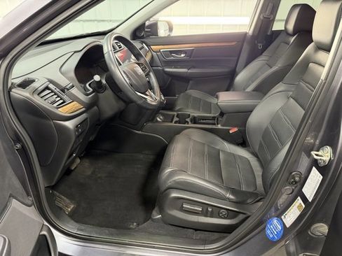 Used 2019 Honda CR-V Touring image 12