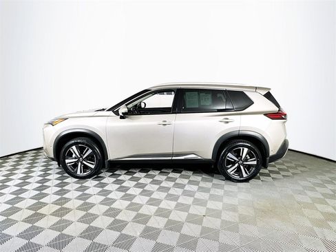 Used 2023 Nissan Rogue Platinum w/ Platinum Premium Package image 4