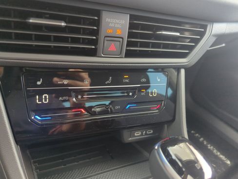 New 2025 Volkswagen Jetta SE image 12