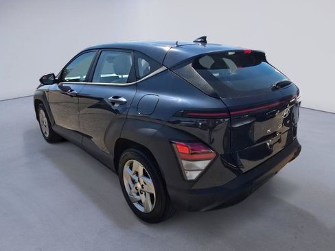 Used 2024 Hyundai Kona SE FWD image 3