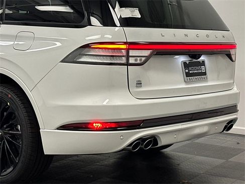 New 2026 Lincoln Aviator Reserve image 7