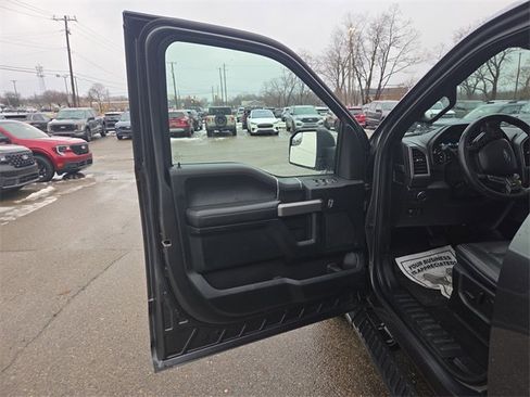 Certified 2019 Ford F150 XLT w/ Equipment Group 302A Luxury image 30