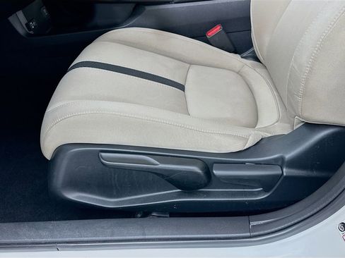 Used 2018 Honda Civic EX image 19