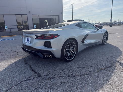 Used 2024 Chevrolet Corvette Stingray Coupe RWD image 6