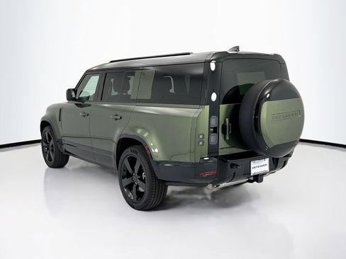 New 2026 Land Rover Defender 130 X-Dynamic SE AWD/4WD image 7