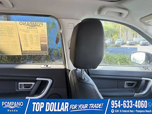 Used 2016 Land Rover Discovery Sport HSE AWD/4WD image 19