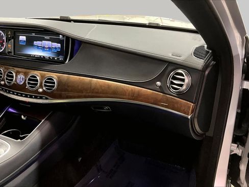 Used 2016 Mercedes-Benz S 550 4MATIC Sedan image 29