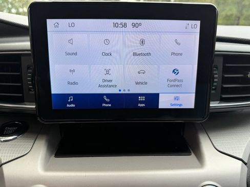 Used 2023 Ford Explorer XLT w/ Equipment Group 202A AWD/4WD image 25
