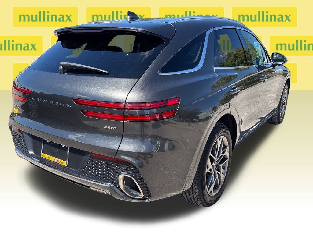 Used 2025 Genesis GV70 2.5T w/ Select Package AWD/4WD image 4