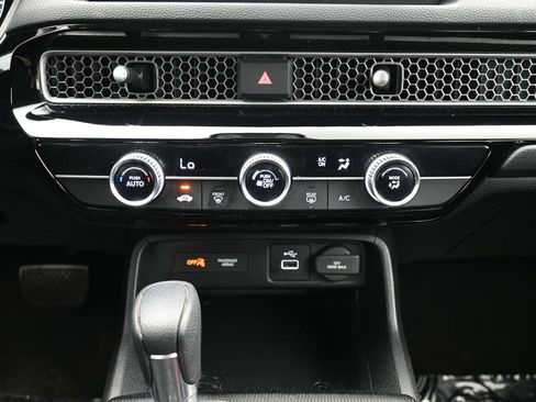 Used 2023 Honda Civic LX image 46