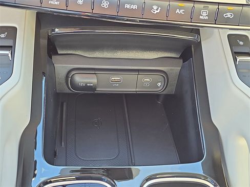 New 2025 Kia Telluride EX image 28