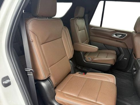 Used 2024 Chevrolet Tahoe High Country RWD image 17