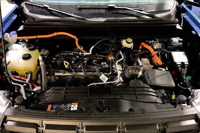 Used 2024 Ford Maverick Lariat w/ Black Appearance Package FWD image 31
