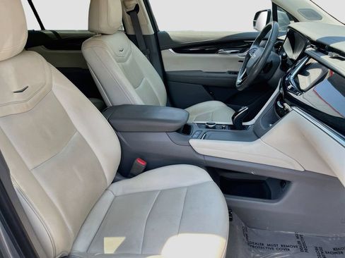 Used 2023 Cadillac XT6 Premium Luxury AWD/4WD image 31