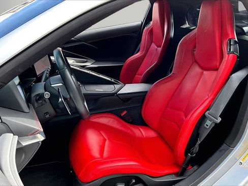 Used 2020 Chevrolet Corvette Stingray Coupe w/ Z51 Performance Package RWD image 20