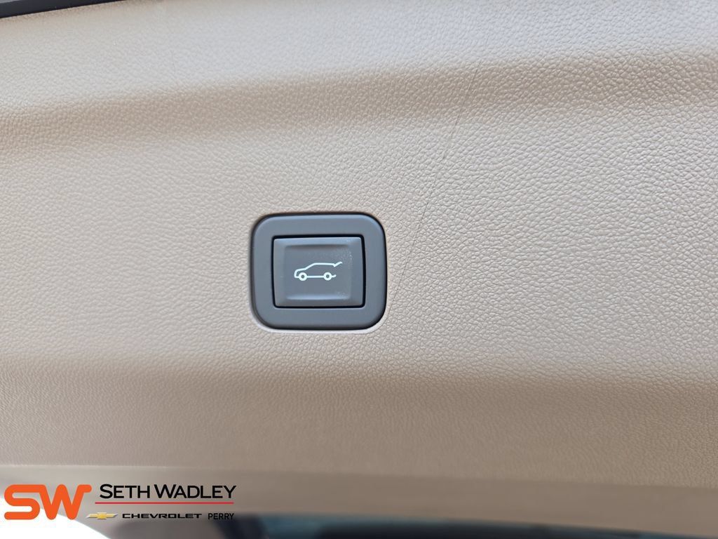 New 2026 GMC Yukon Denali w/ Denali Reserve Package AWD/4WD image 14