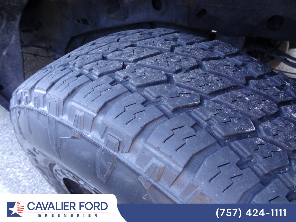Used 2015 Ford F150 XLT w/ Equipment Group 301A Mid AWD/4WD image 14