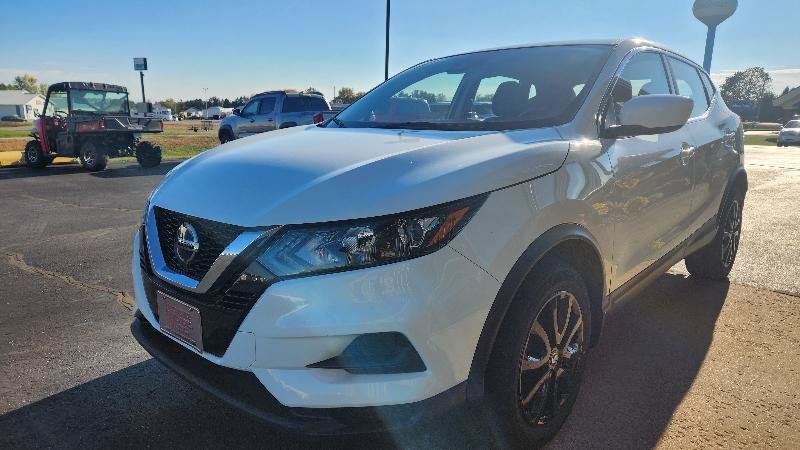 Used 2022 Nissan Rogue Sport S FWD image 5