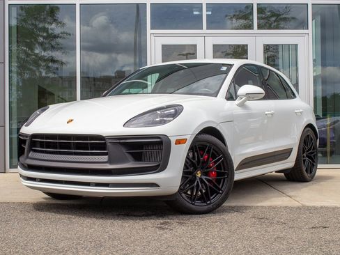 Used 2022 Porsche Macan GTS image 1