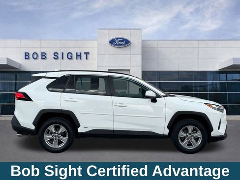 Used 2022 Toyota RAV4 XLE w/ Convenience Package AWD/4WD image 4