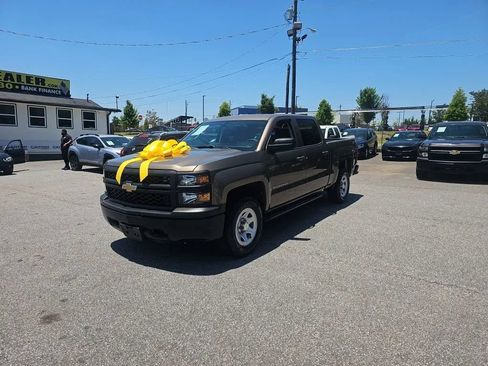 Used 2015 Chevrolet Silverado 1500 W/T w/ Trailering Package AWD/4WD image 3