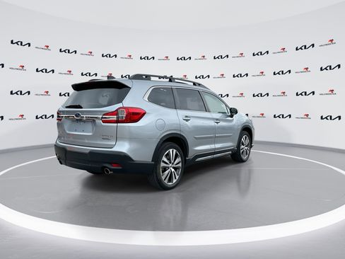 Used 2022 Subaru Ascent Limited w/ Technology Package image 8