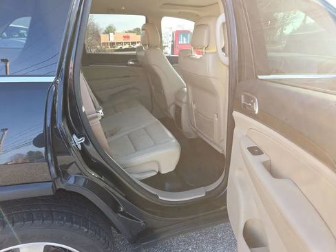 Used 2016 Jeep Grand Cherokee Limited AWD/4WD image 21
