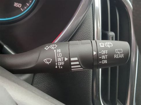 Used 2020 Chevrolet Equinox LT w/ LPO, Floor Liner Package image 33