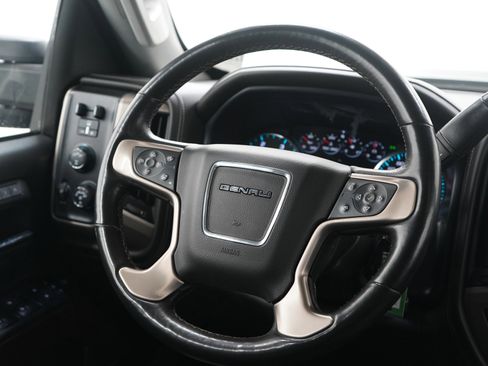 Used 2018 GMC Sierra 2500 Denali image 14