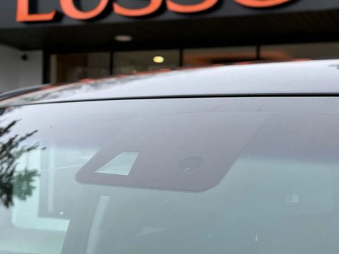 Used 2016 Cadillac Escalade Premium image 43