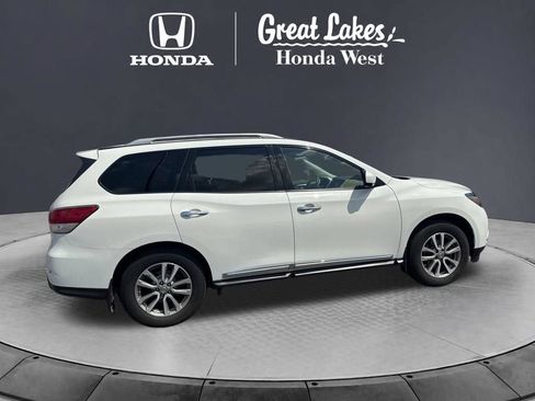 Used 2016 Nissan Pathfinder SL w/ SL Tech Package AWD/4WD image 9