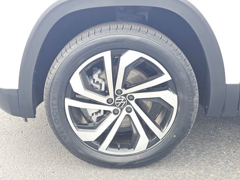 Used 2023 Volkswagen Atlas SEL image 8