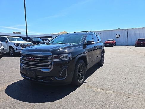 Used 2023 GMC Acadia AT4 w/ Technology Package AWD/4WD image 2