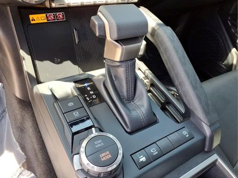 Certified 2024 Toyota Tacoma Limited w/ Limited Package (LT) AWD/4WD image 22
