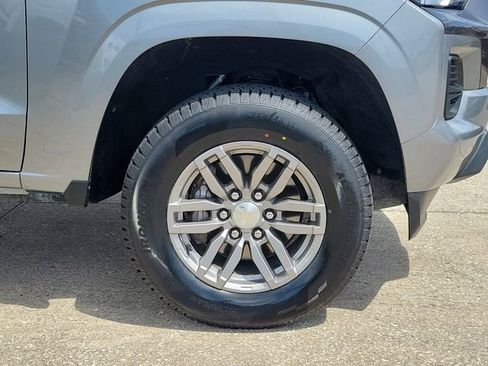 Used 2023 Chevrolet Colorado LT w/ LT Convenience Package RWD image 5