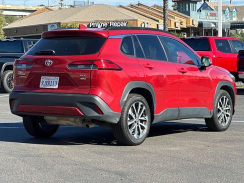 Used 2024 Toyota Corolla Cross XLE image 5