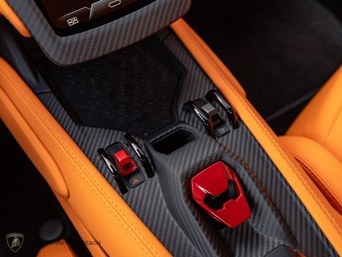 Used 2026 Lamborghini Revuelto AWD/4WD image 14