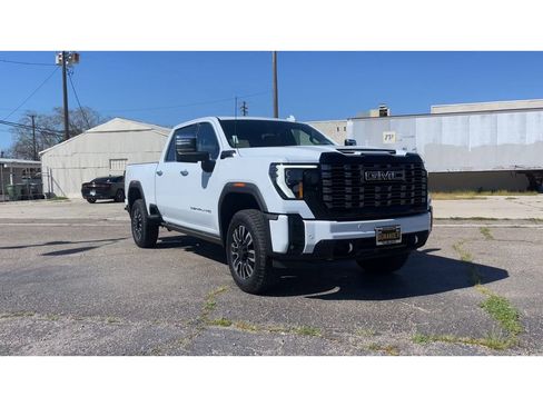New 2026 GMC Sierra 2500 Denali Ultimate image 5