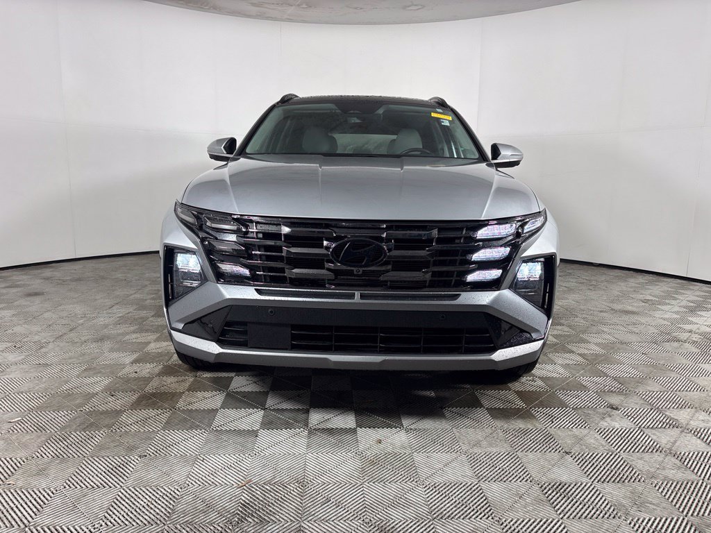 Used 2025 Hyundai Tucson Limited AWD/4WD image 8