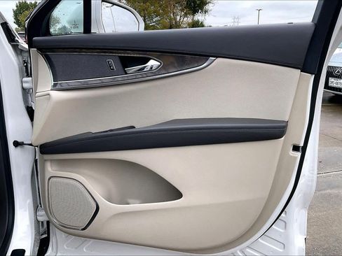 Used 2016 Lincoln MKX Select w/ Select Plus Package image 20