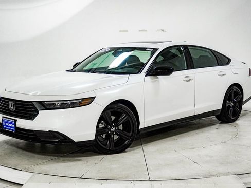 Used 2024 Honda Accord Sport image 1