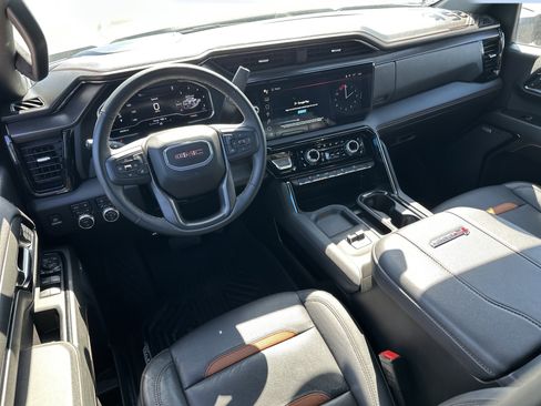 Certified 2024 GMC Sierra 2500 AT4 w/ AT4 Preferred Package AWD/4WD image 8