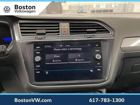 Certified 2022 Volkswagen Tiguan SE image 21