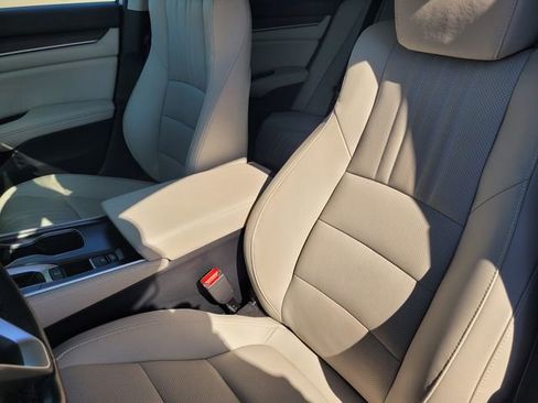 Used 2020 Honda Accord EX-L image 13